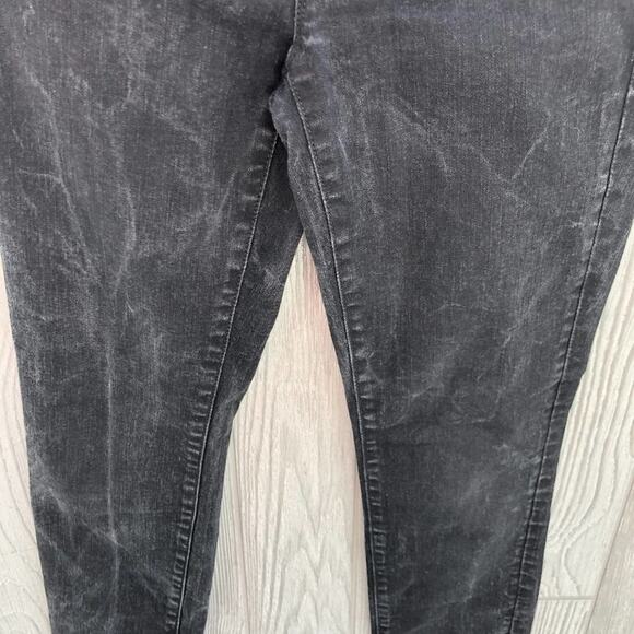 Ann Taylor The Skinny Modern Fit Black Skinny jean - Picture 4 of 7